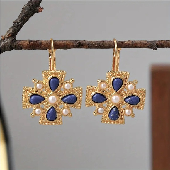 Bright golden square cross w/ navy stones & cream beads. 1” by 1”. NIP  classy - Picture 7 of 8